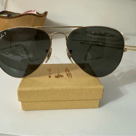 Ray-Ban | Accessories | Rayban Gold And Black Aviator  display picture 1